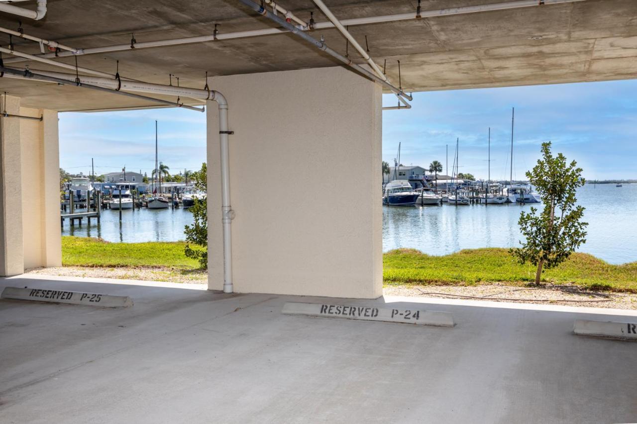Elegant Waterfront Place For Two/Boca Ciega Resort Αγία Πετρούπολη Εξωτερικό φωτογραφία