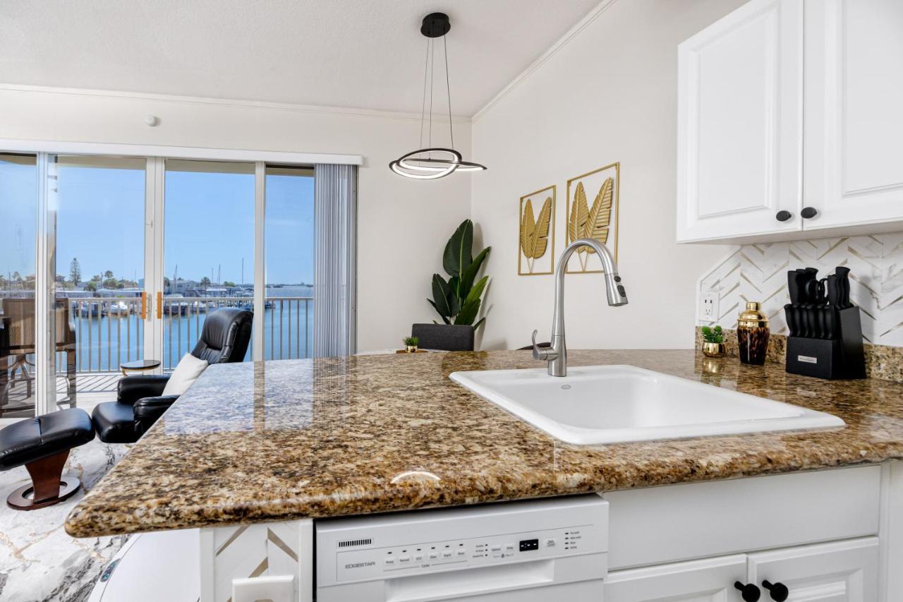 Elegant Waterfront Place For Two/Boca Ciega Resort Αγία Πετρούπολη Εξωτερικό φωτογραφία