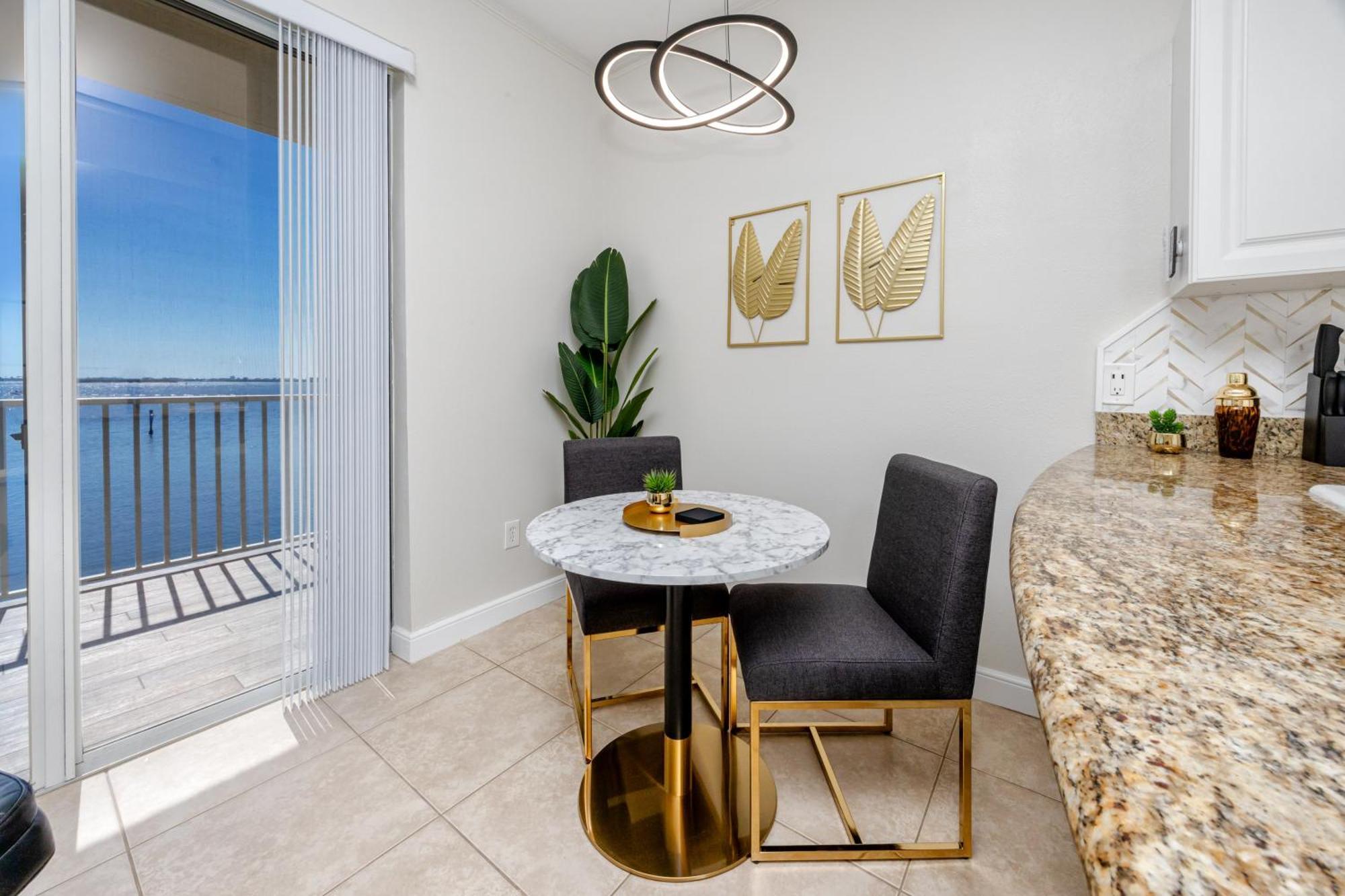 Elegant Waterfront Place For Two/Boca Ciega Resort Αγία Πετρούπολη Εξωτερικό φωτογραφία